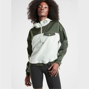 Athleta Zion Microfleece 1/2 Zip Pullover Green Hoodie Size M